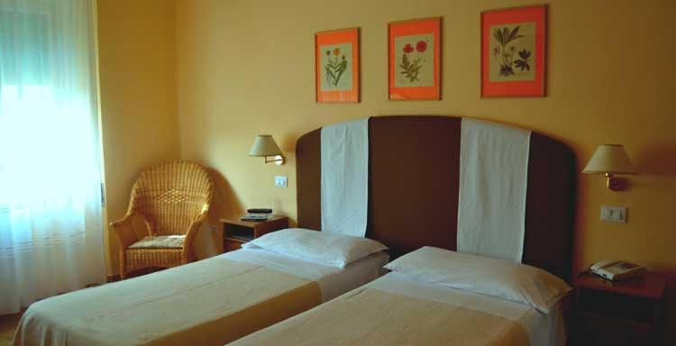 Hotel Ausonia Follonica Exterior foto
